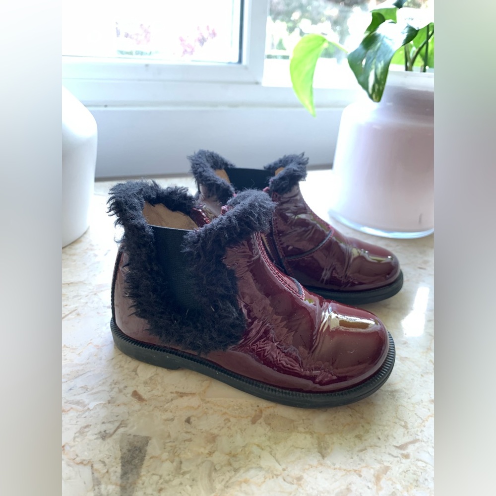 Falcotto girls Italian patent leather booties Size 23 Burgundy